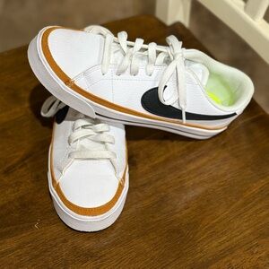 Nike Women's White Black Orange Accent Low-Top Sneakers